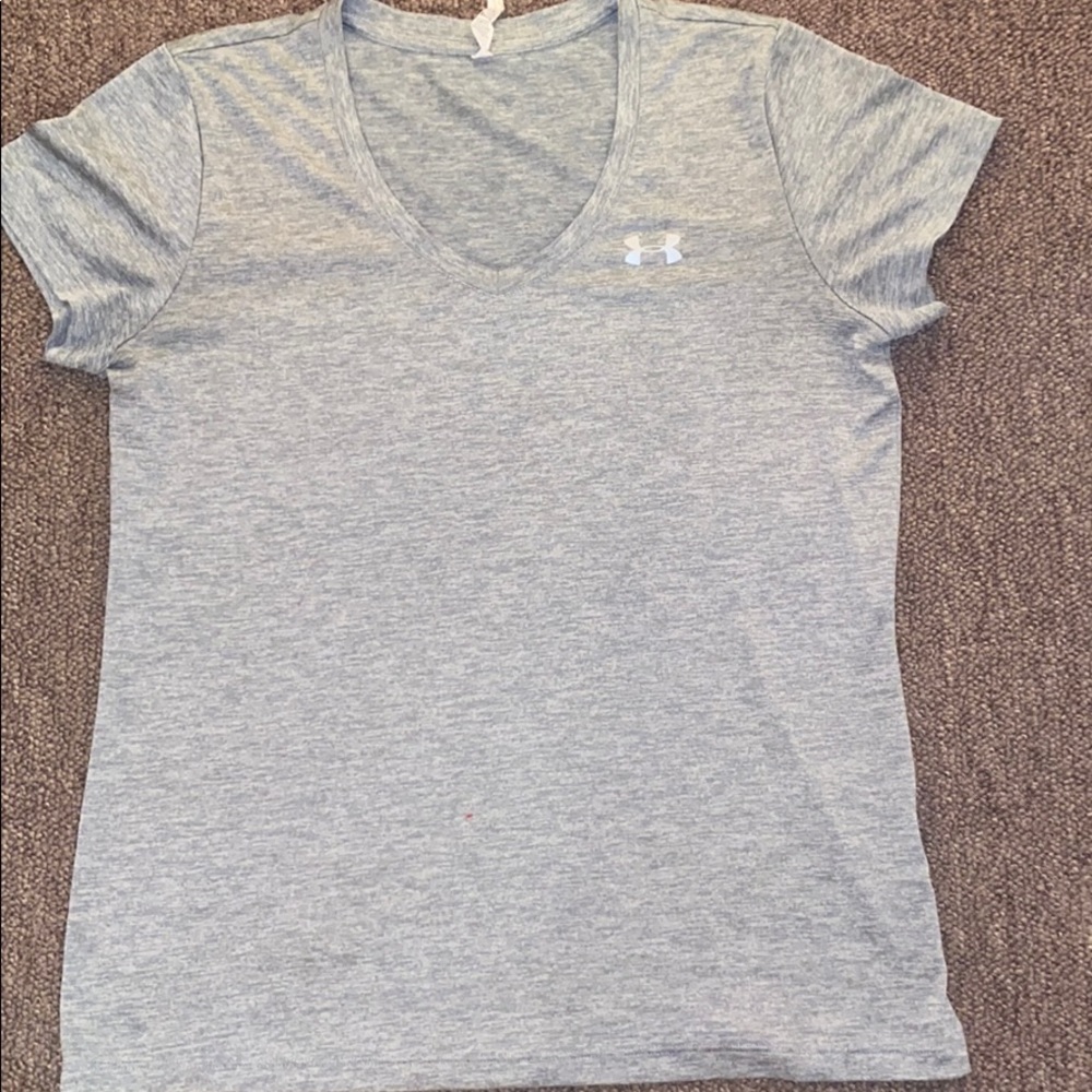 UA short sleeve top